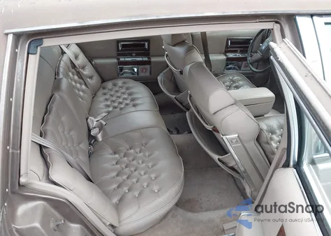 1990 Cadillac Brougham z USA, uszkodzony, nr VIN 1G6DW547XLR717416